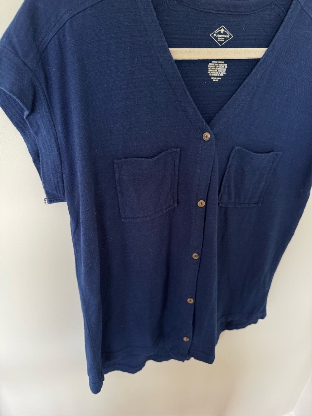 St. John’s Bay 100% Cotton Navy Button-Front V-Neck Shirt - Picture 3 of 8